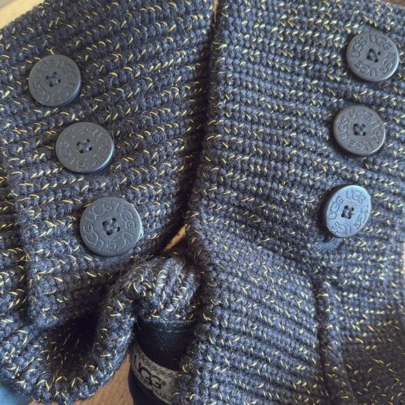 UGG cardy crochet fold over black metallic gold size 8 women’s - Picture 4 of 10